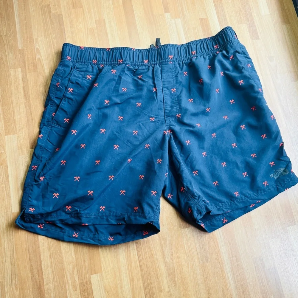 North face men's swim trunks size XL golf theme blue and red